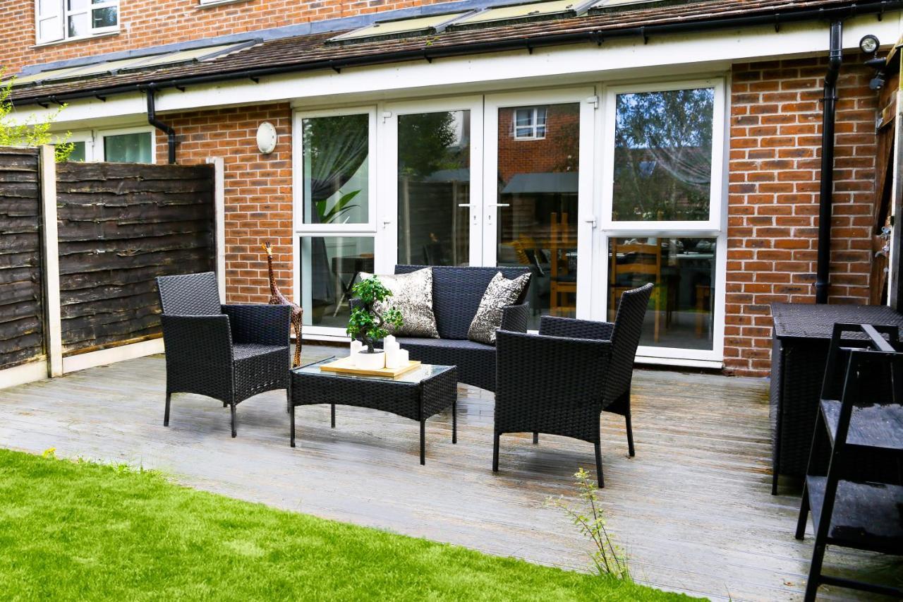 Cozy Townhouse In The Heart Of Greater Manchester Vila Exterior foto
